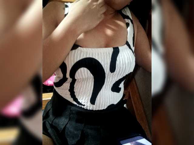 Pempemliciouss's BongaCams show and profile