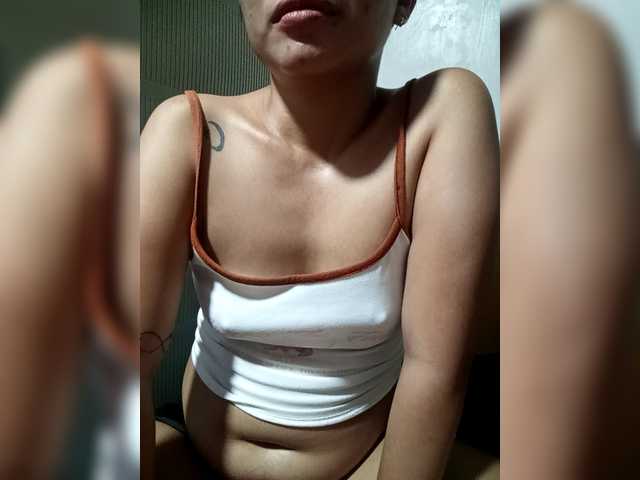 Pempemliciouss's BongaCams show and profile