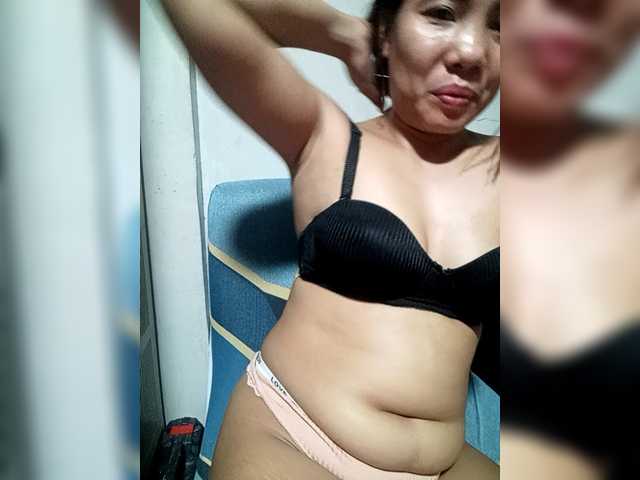 SweetKittyx22 webcam