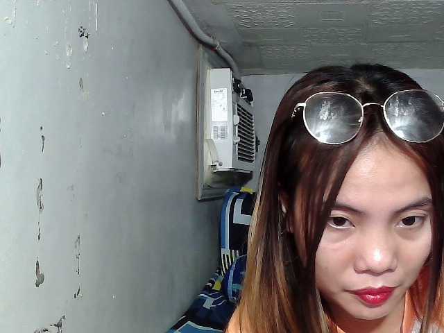 SweetKittyx22 webcam bongacams model stream image