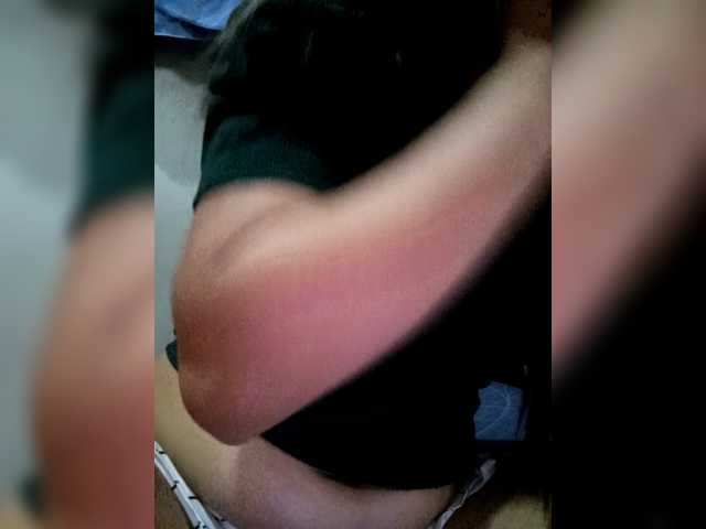 le modèle SweetKittyx22 est en webcam porno dans un show sur le site bongacams, il possède les tags suivants: Asian,Brunette,Shaved