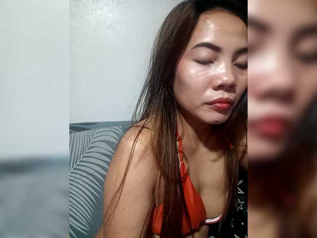 SweetKittyx22 webcam bongacams model stream image