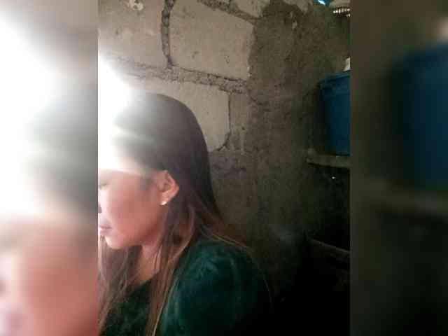 SweetKittyx22 webcam