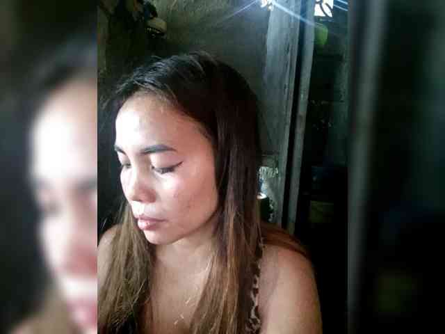 SweetKittyx22 webcam