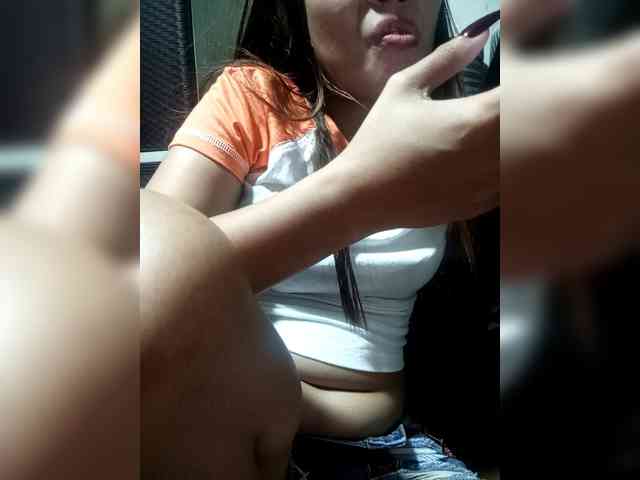 SweetKittyx22 webcam