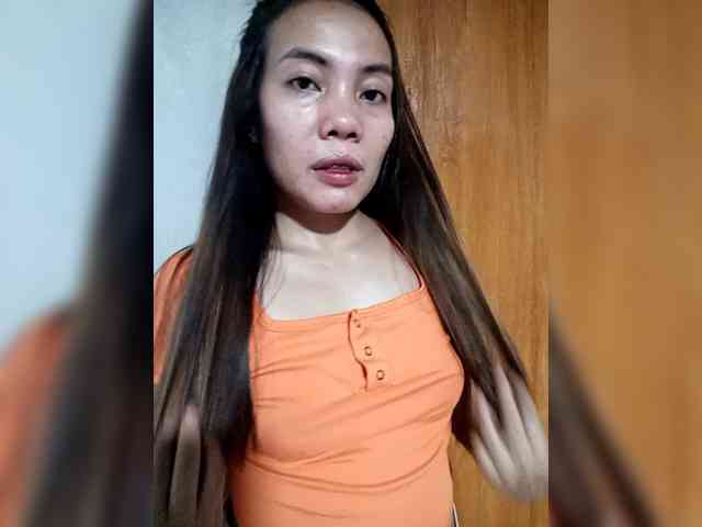 SweetKittyx22 webcam