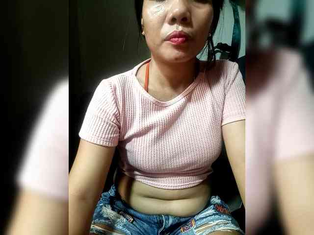 SweetKittyx22 webcam