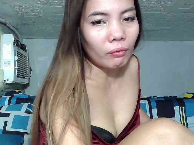 SweetKittyx22 webcam