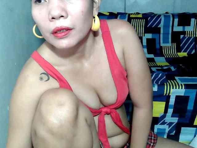 SweetKittyx22 webcam