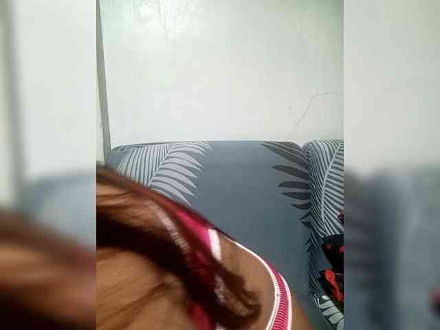 SweetKittyx22 webcam