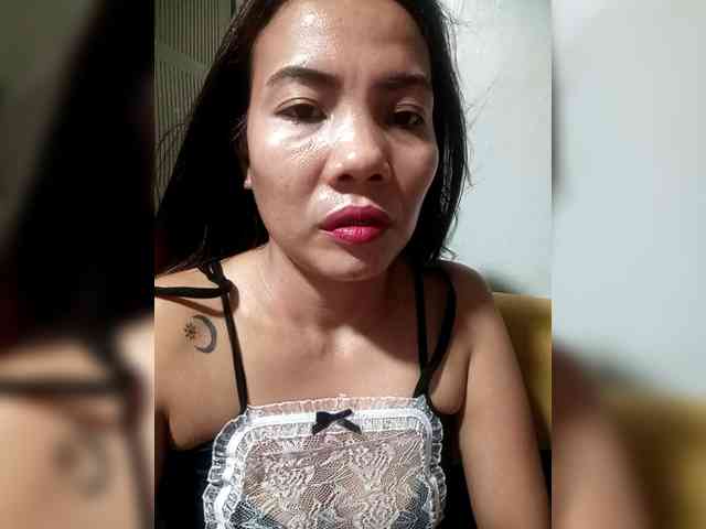 SweetKittyx22 webcam