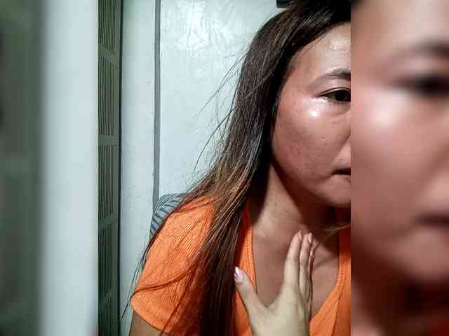 SweetKittyx22 webcam