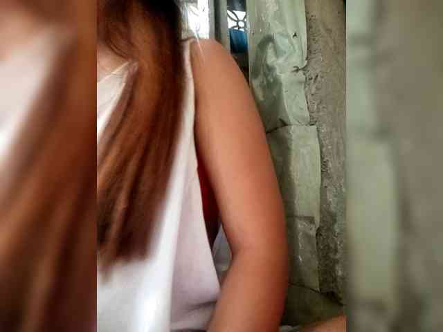 SweetKittyx22 webcam