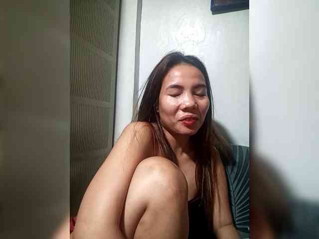 SweetKittyx22 webcam