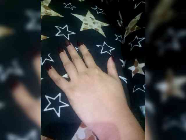 SweetKittyx22 webcam