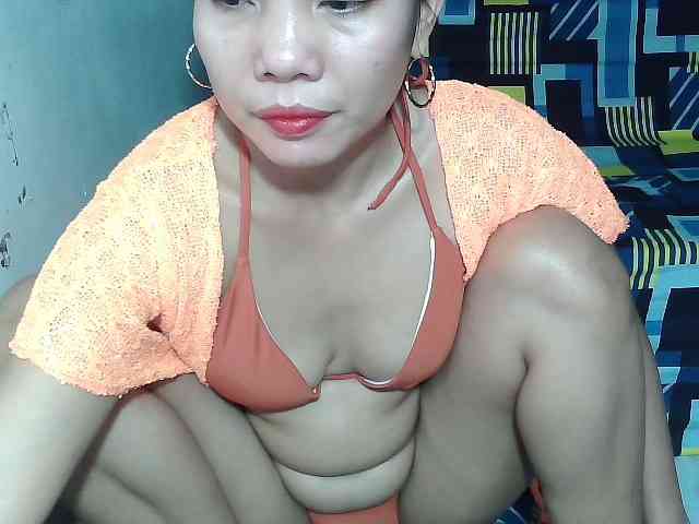 SweetKittyx22 webcam