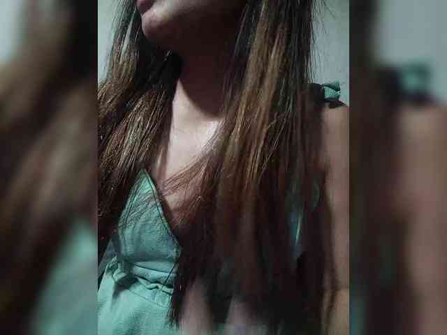 SweetKittyx22 webcam