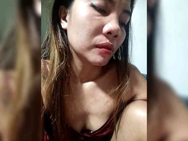 SweetKittyx22 webcam