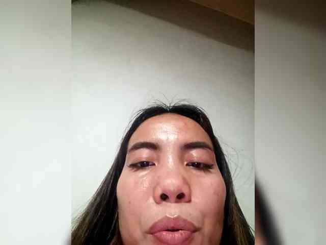 SweetKittyx22 webcam