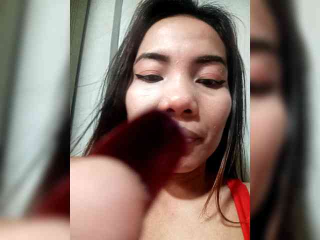 SweetKittyx22 webcam