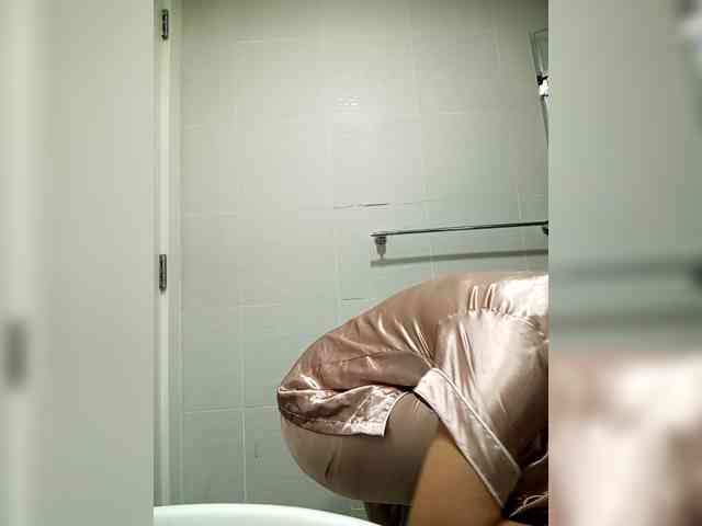 SweetKittyx22 webcam