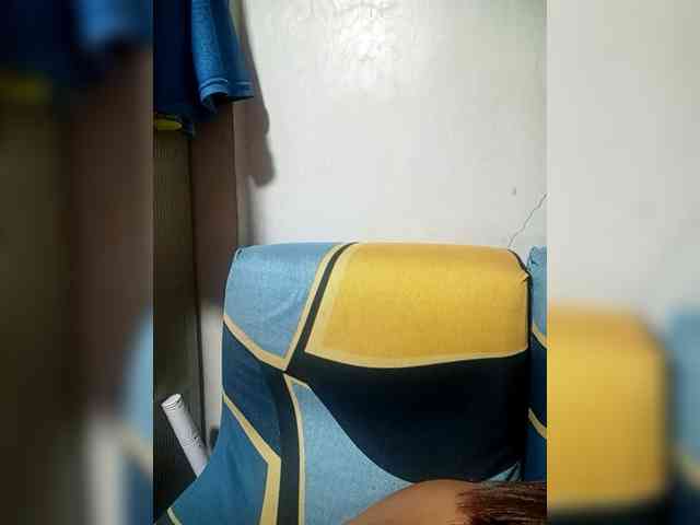 SweetKittyx22 webcam