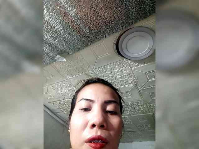 SweetKittyx22 webcam