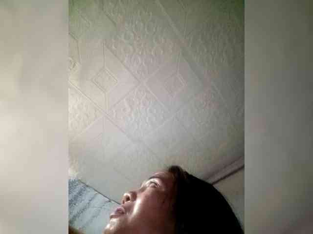 SweetKittyx22 webcam