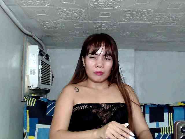 SweetKittyx22 webcam