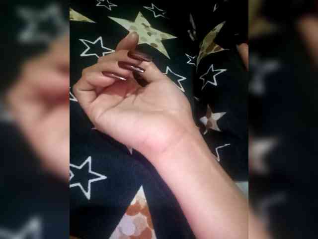 SweetKittyx22 webcam