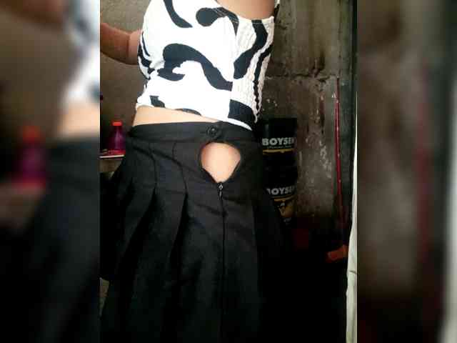 SweetKittyx22 webcam