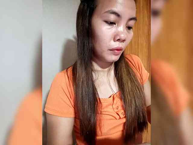 SweetKittyx22 webcam