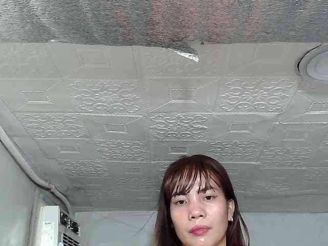 SweetKittyx22 webcam