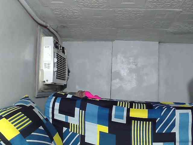 SweetKittyx22 webcam