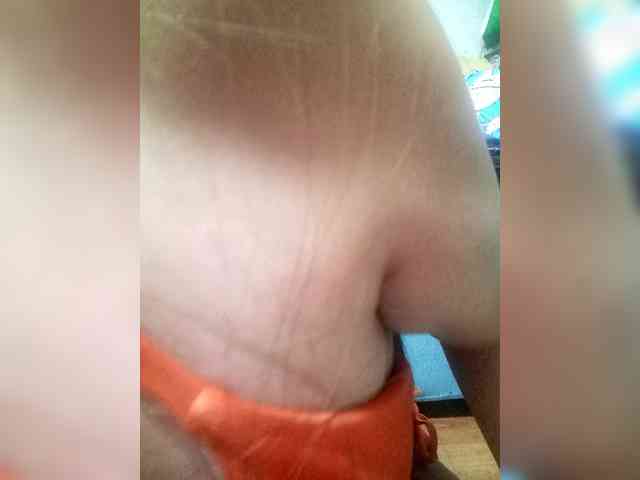 SweetKittyx22 webcam