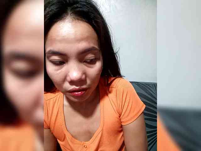 SweetKittyx22 webcam