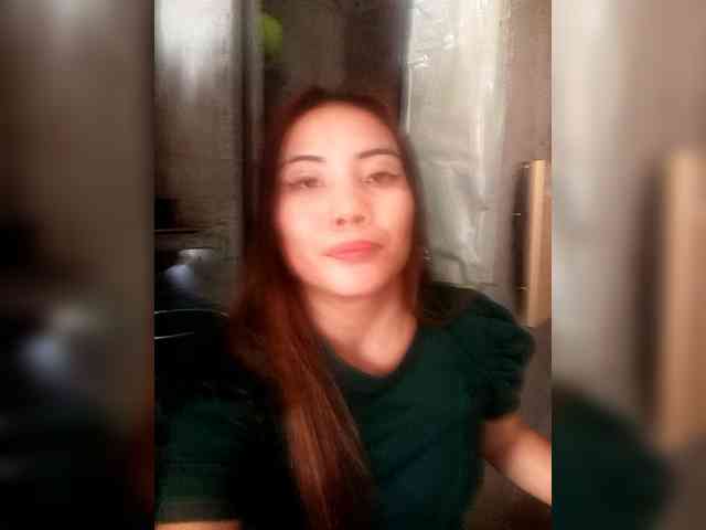 SweetKittyx22 webcam