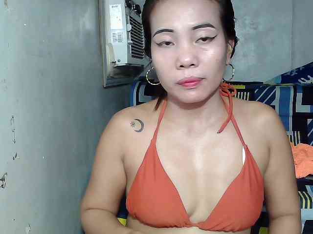 SweetKittyx22 webcam