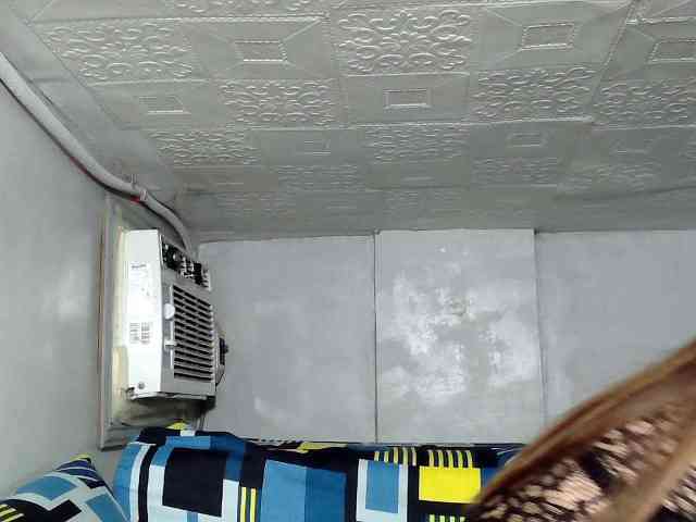 SweetKittyx22 webcam