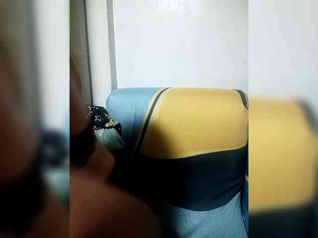 SweetKittyx22 webcam