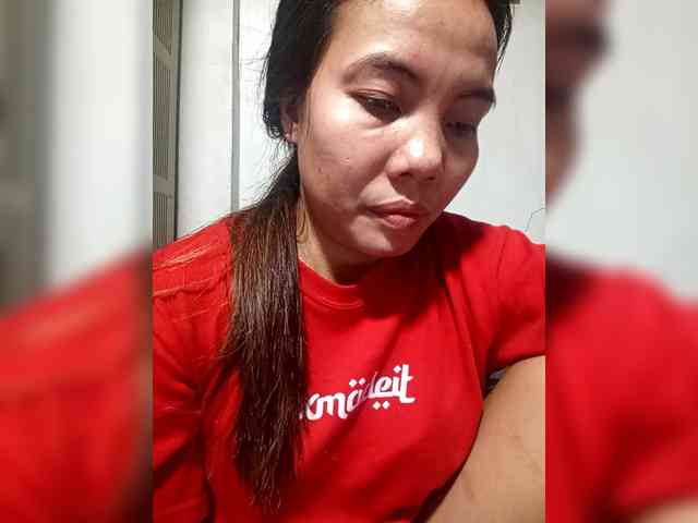 SweetKittyx22 webcam