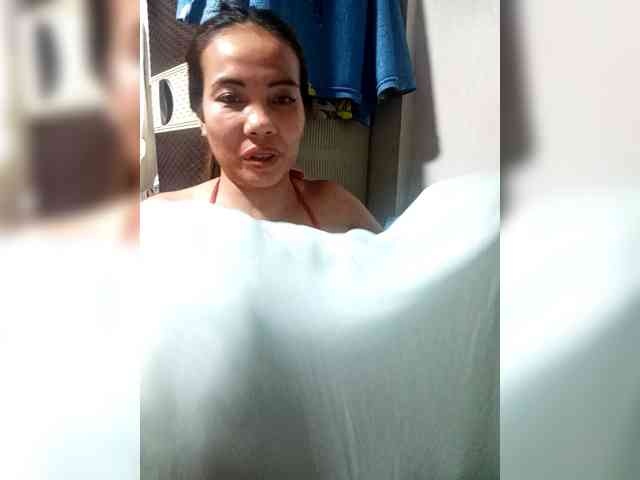 SweetKittyx22 webcam