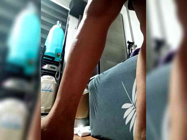 SweetKittyx22 webcam