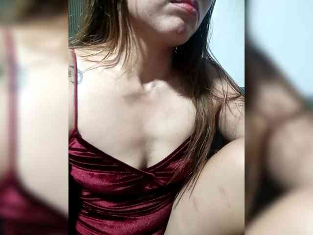 SweetKittyx22 webcam