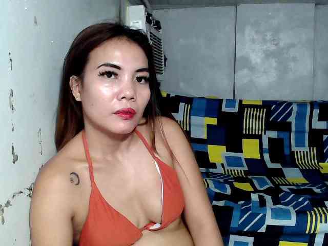 SweetKittyx22 webcam