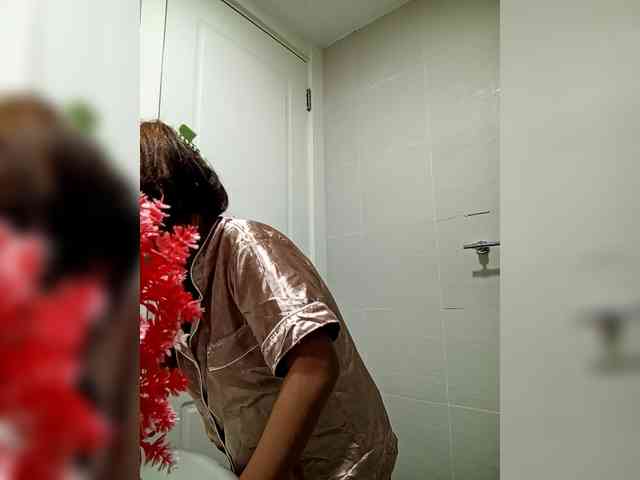 SweetKittyx22 webcam