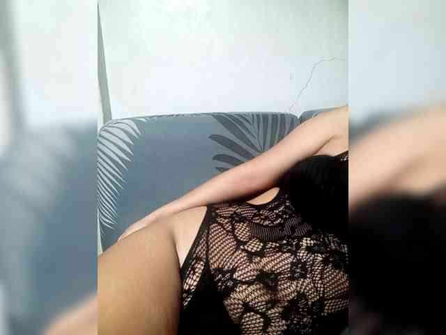 SweetKittyx22 webcam