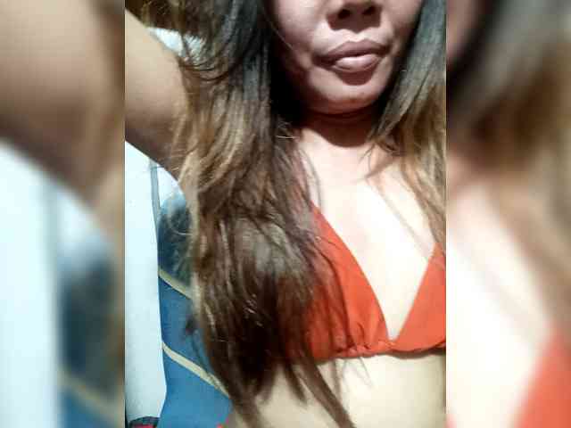 SweetKittyx22 webcam