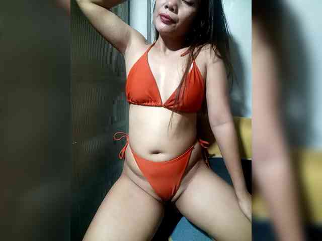 SweetKittyx22 webcam