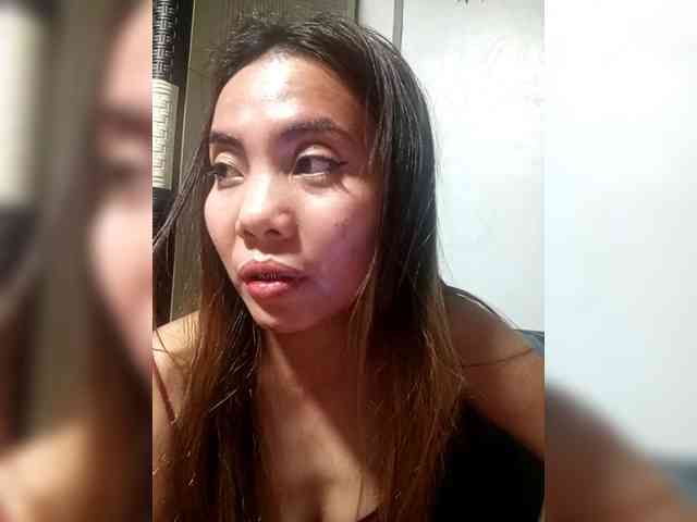 SweetKittyx22 webcam